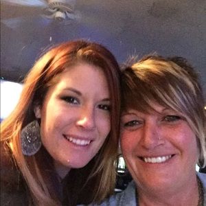 Meet your Posher, Cindy